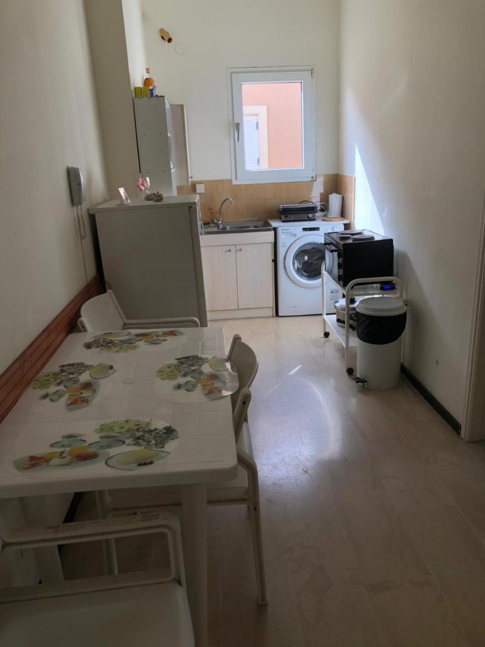Ipsos Apartment *